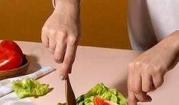 名人吃瓜视频素材下载免费,免费下载视频素材背后的故事