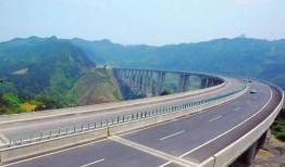 梅州高速路况爆料最新,多路段拥堵，出行请注意安全”